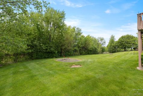 32 Rosewood Drive Hawthorn Woods IL 60047