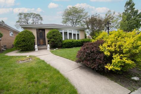 8662 North Merrill Street Niles IL 60714