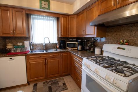 8662 North Merrill Street Niles IL 60714