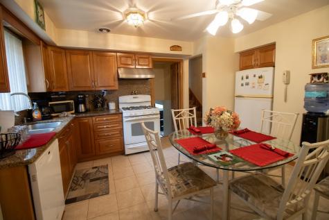8662 North Merrill Street Niles IL 60714