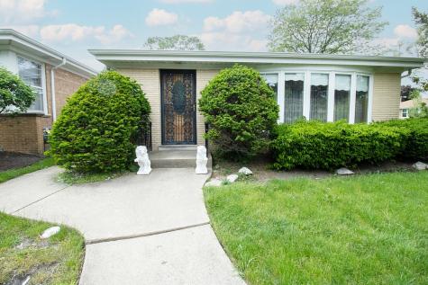 8662 North Merrill Street Niles IL 60714