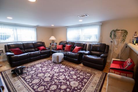 8662 North Merrill Street Niles IL 60714
