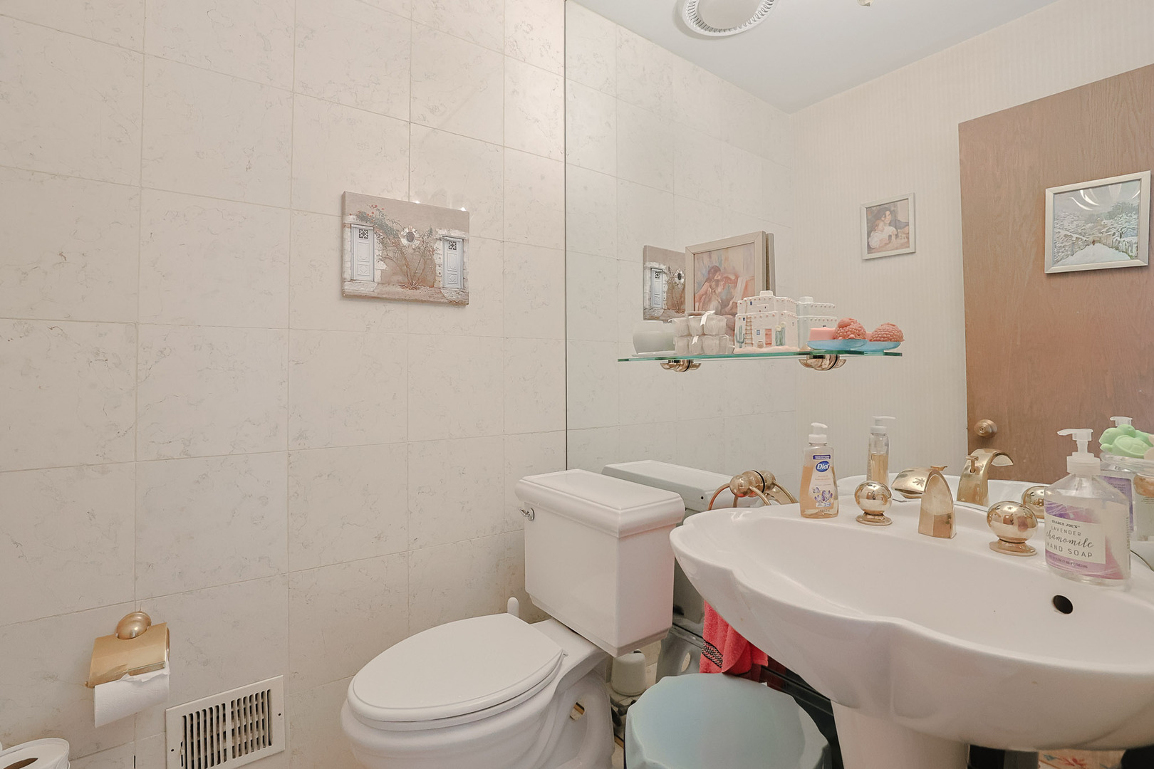 9 Camelot Drive Oak Brook IL 60523