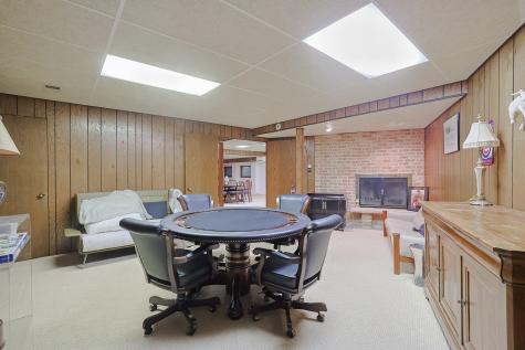 9 Camelot Drive Oak Brook IL 60523