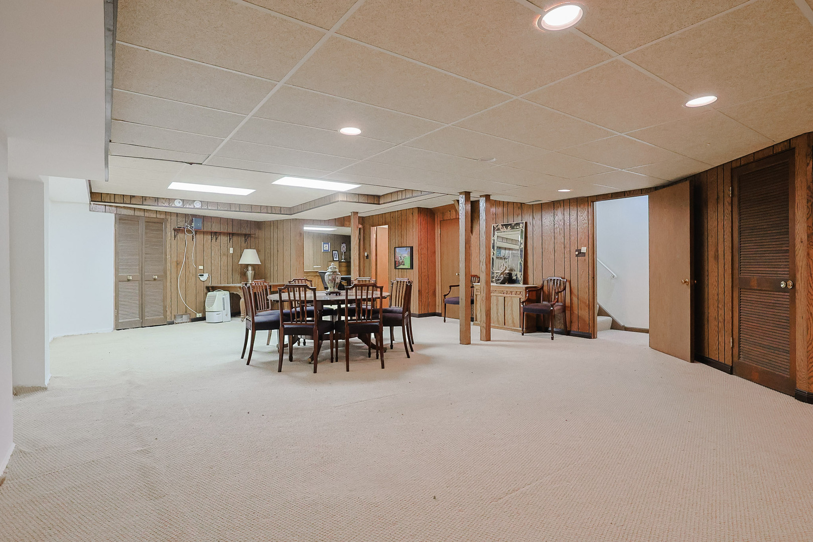 9 Camelot Drive Oak Brook IL 60523