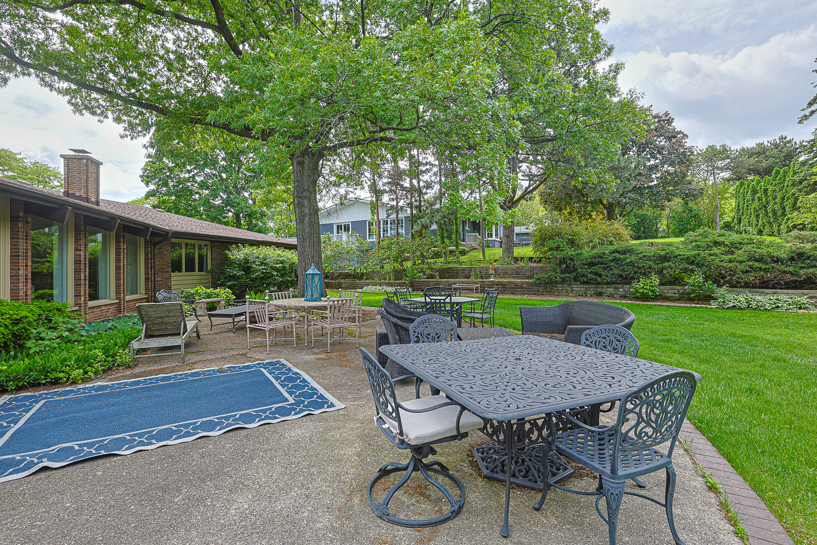 9 Camelot Drive Oak Brook IL 60523