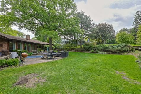 9 Camelot Drive Oak Brook IL 60523