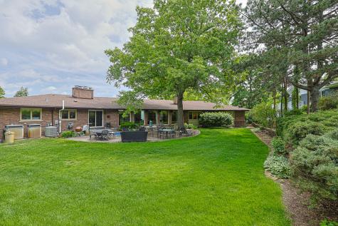 9 Camelot Drive Oak Brook IL 60523