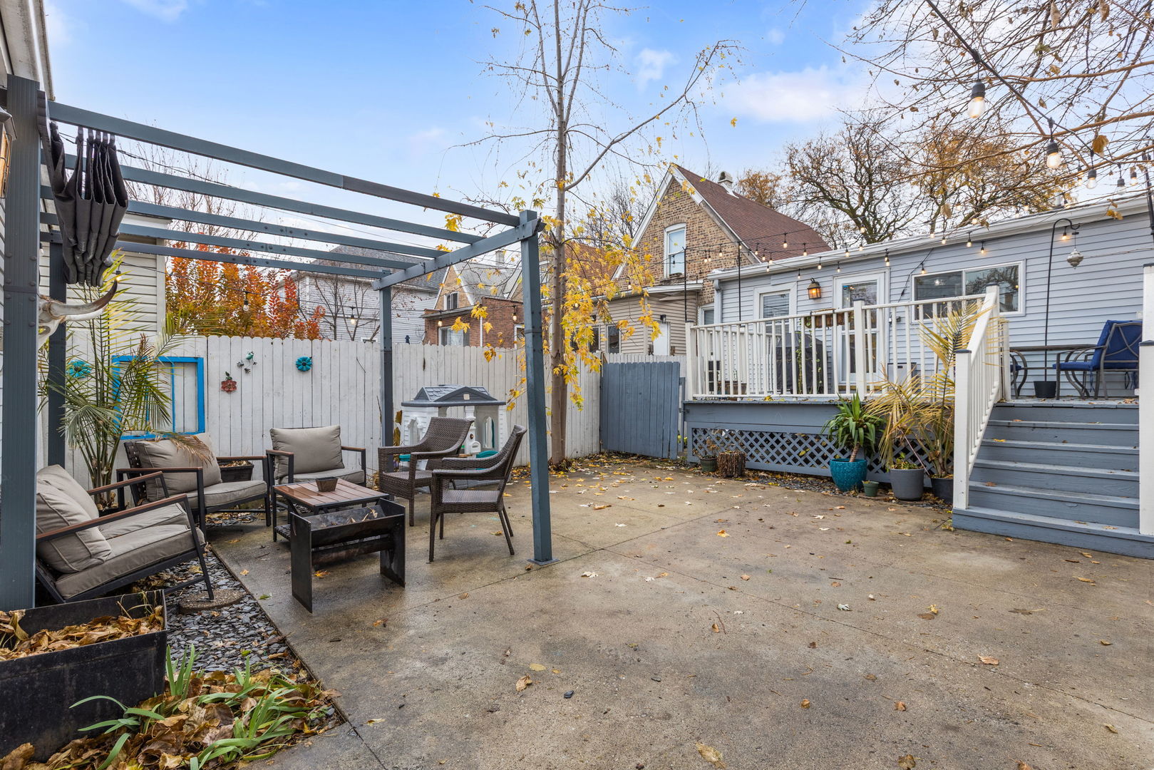 3439 West Hirsch Street Chicago IL 60651