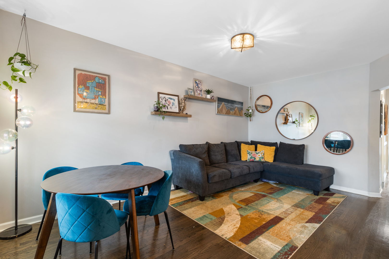 3439 West Hirsch Street Chicago IL 60651