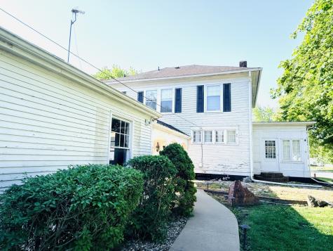 804 East Washington Street Hoopeston IL 60942