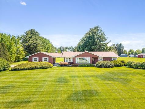 9640 Cunningham Road Winnebago IL 61088
