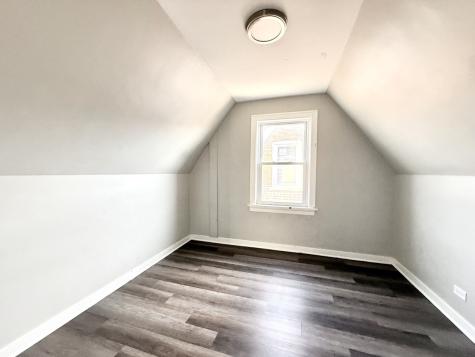 10921 South Avenue H Chicago IL 60617