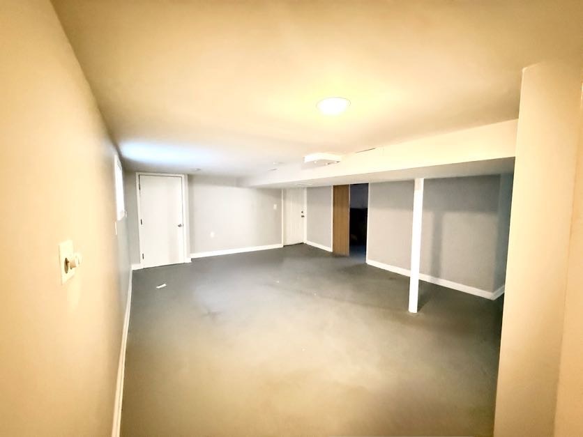 10921 South Avenue H Chicago IL 60617