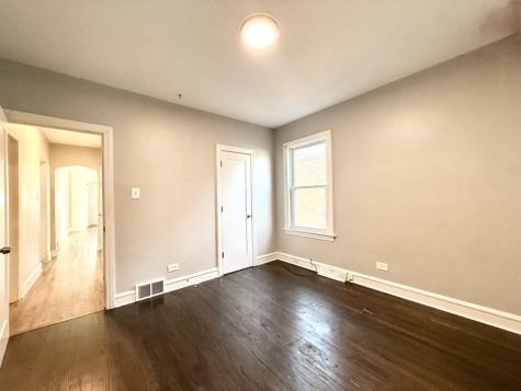 10921 South Avenue H Chicago IL 60617