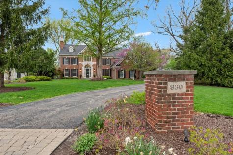 930 Woodland Drive Glenview IL 60025