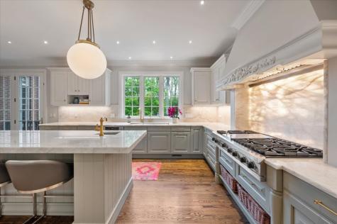 930 Woodland Drive Glenview IL 60025