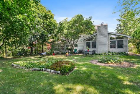 910 Division Street Barrington IL 60010