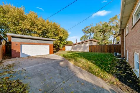 4024 West 106th Street Oak Lawn IL 60453
