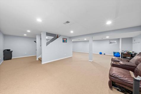 21218 Shannon Avenue Matteson IL 60443