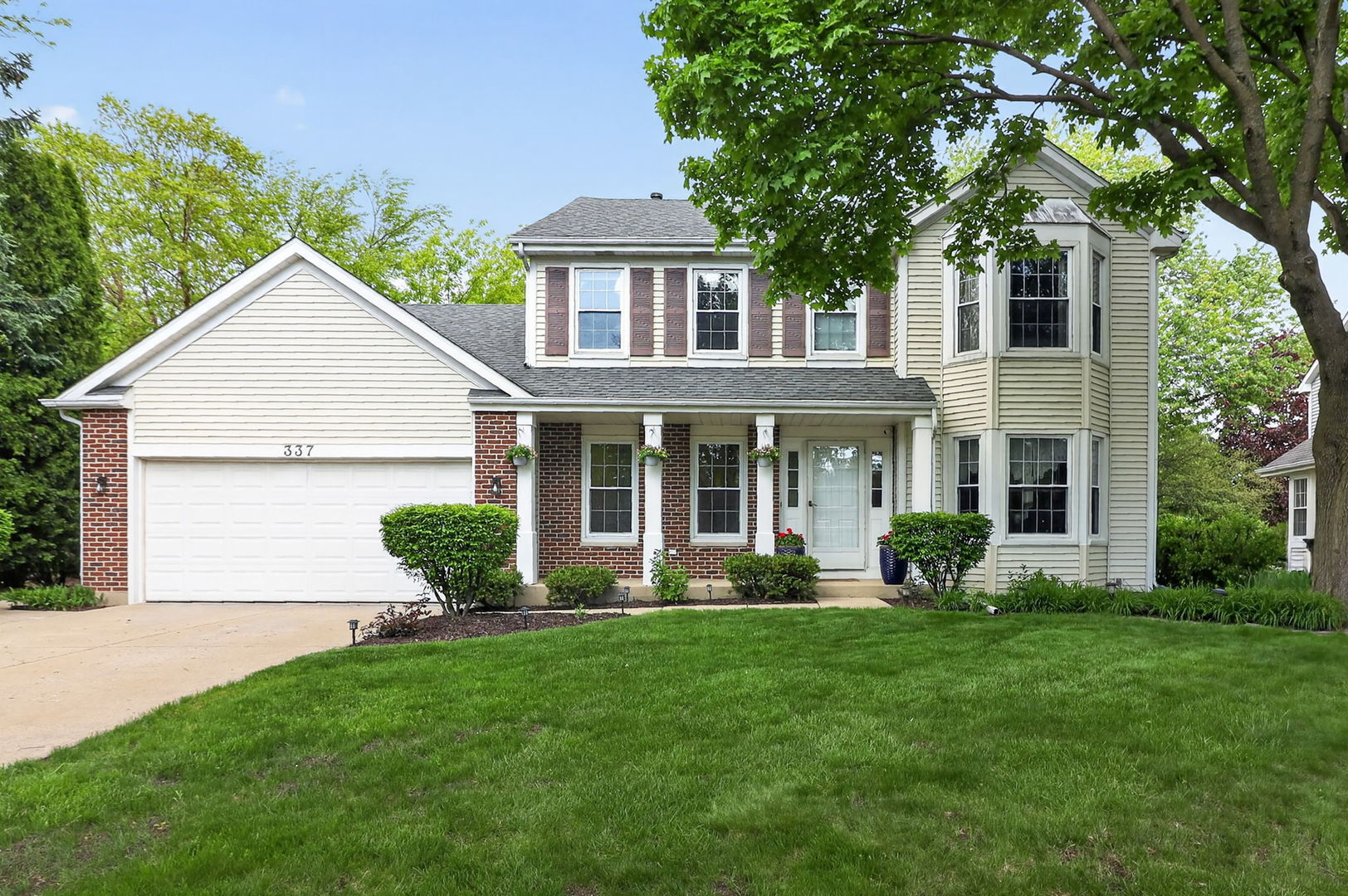 337 West Scarborough Court Bloomingdale IL 60108