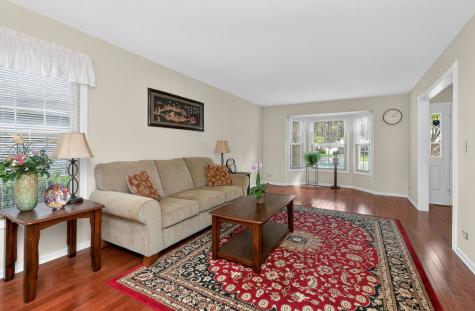337 West Scarborough Court Bloomingdale IL 60108