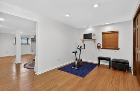 337 West Scarborough Court Bloomingdale IL 60108