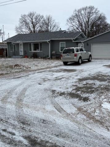 210 West South Street Sheffield IL 61361