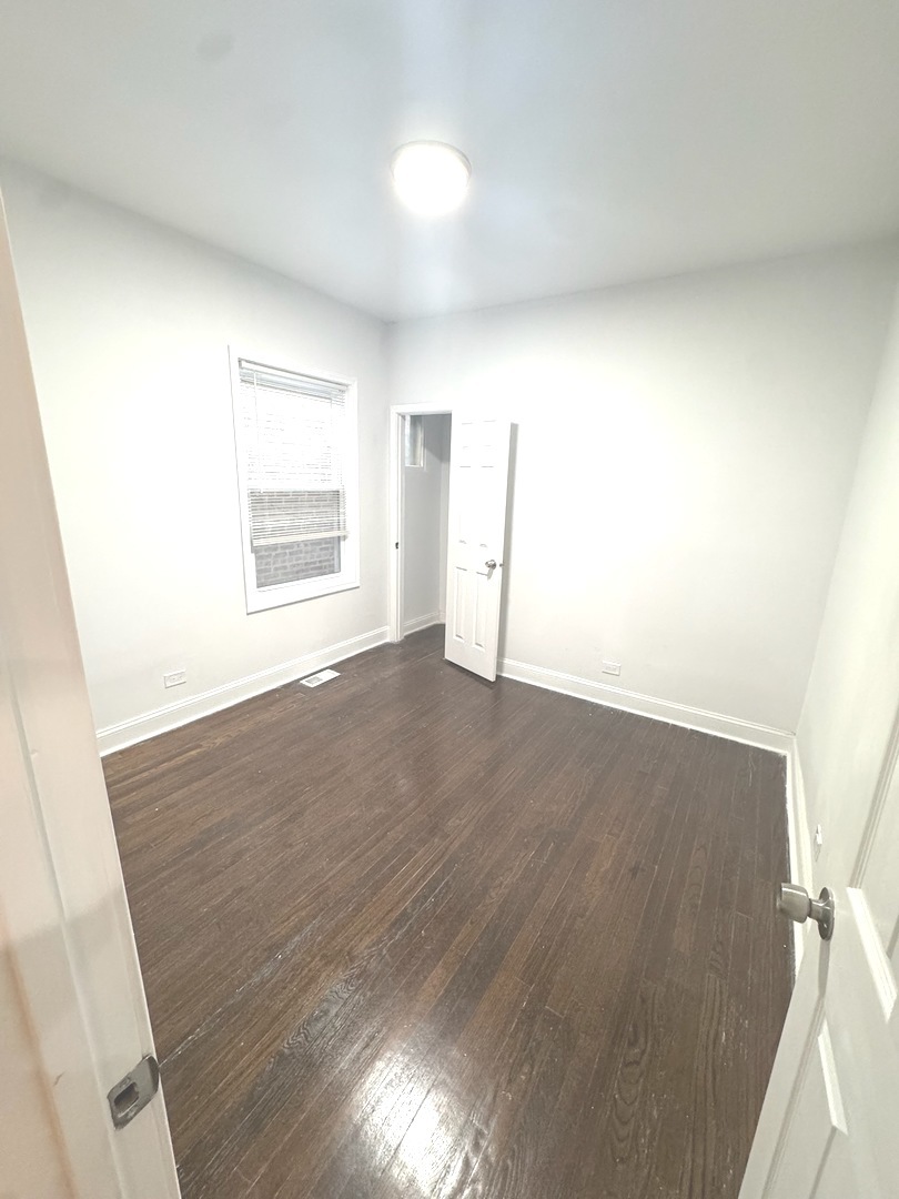 9432 South Vernon Avenue Chicago IL 60619