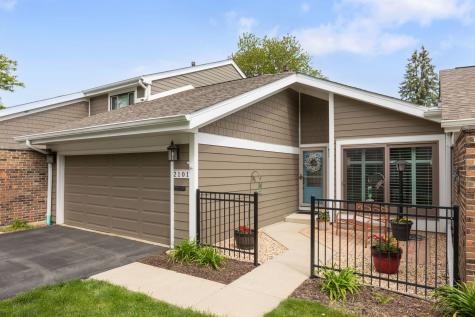 2101 Timber Lane Wheaton IL 60189