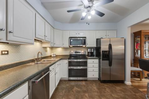 2101 Timber Lane Wheaton IL 60189