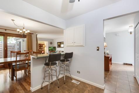 2101 Timber Lane Wheaton IL 60189