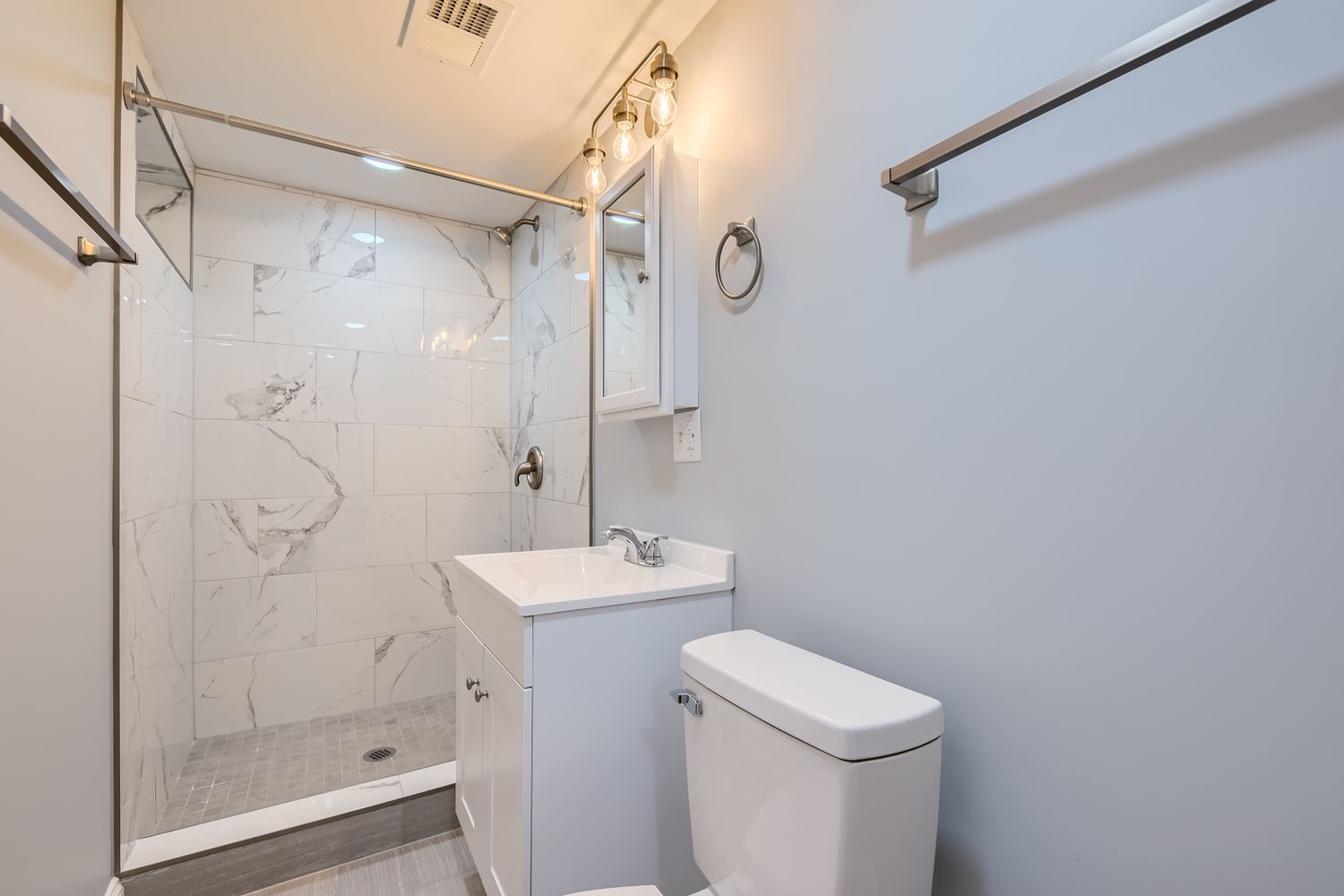 8757 South Paxton Avenue Chicago IL 60617