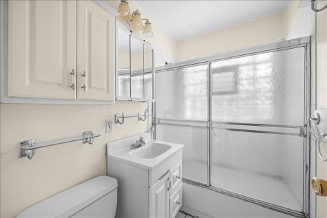 913 Mulberry Lane Streamwood IL 60107