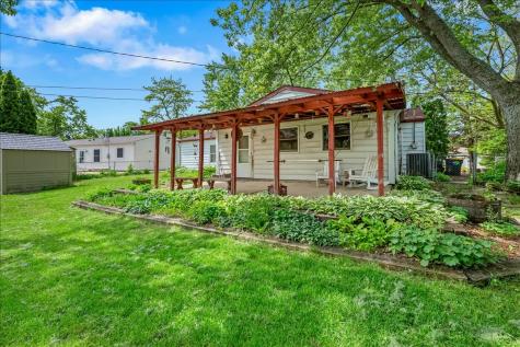 913 Mulberry Lane Streamwood IL 60107