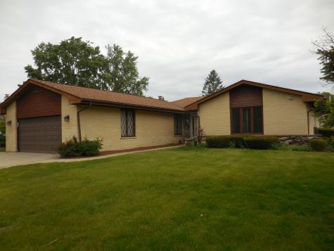 2653 North Bradford Drive Arlington Heights IL 60004