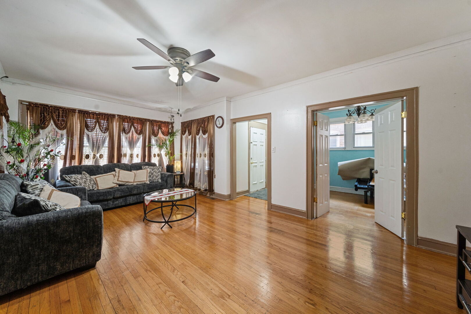 6130 South Washtenaw Avenue Chicago IL 60629