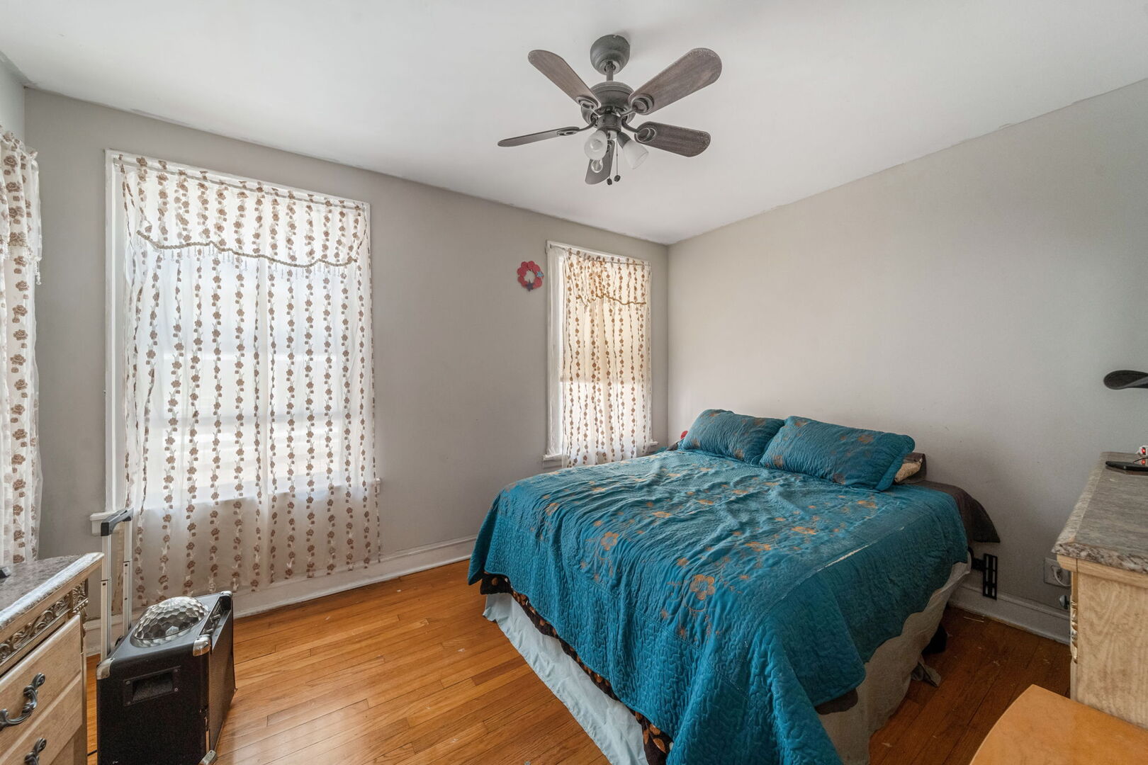 6130 South Washtenaw Avenue Chicago IL 60629