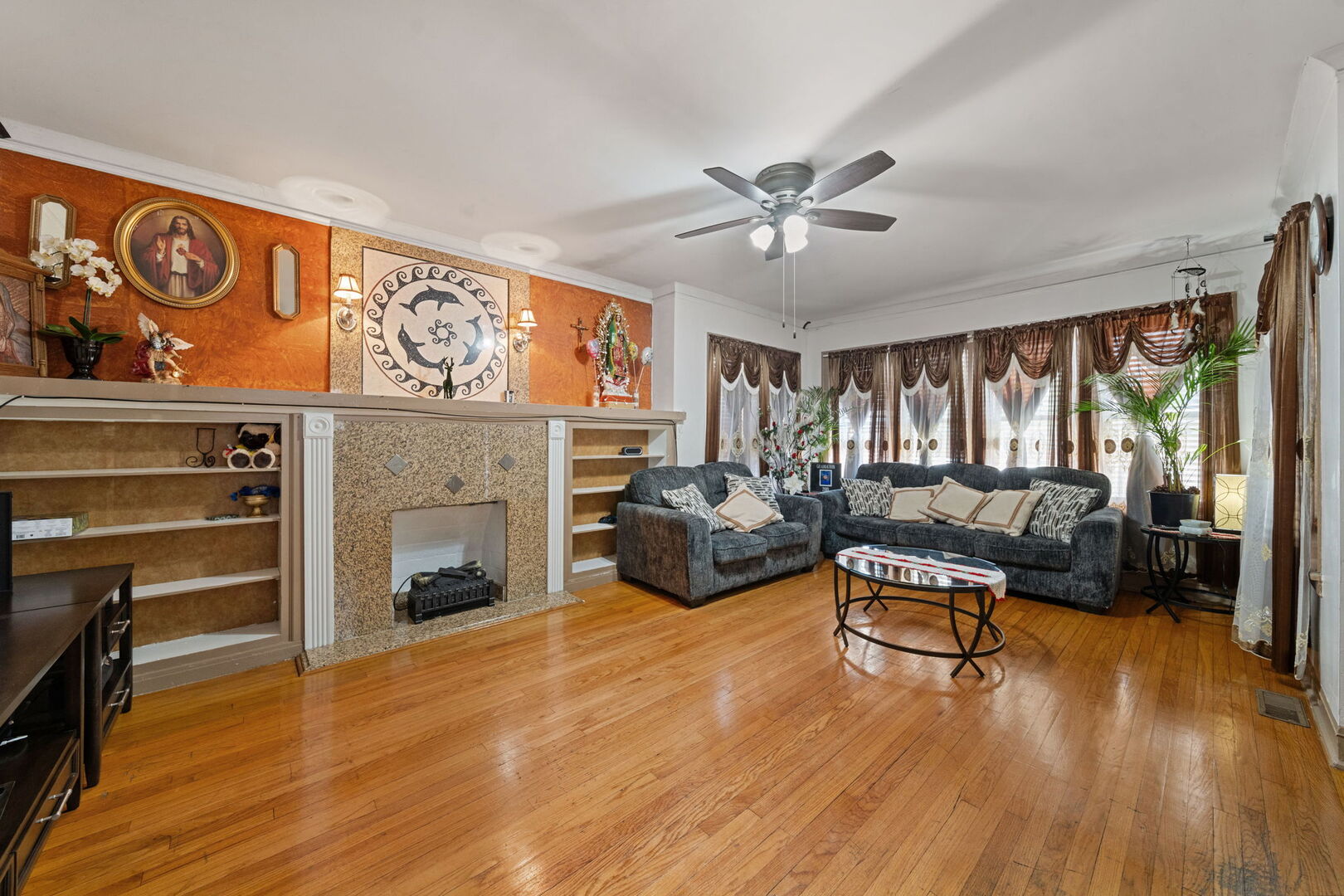 6130 South Washtenaw Avenue Chicago IL 60629