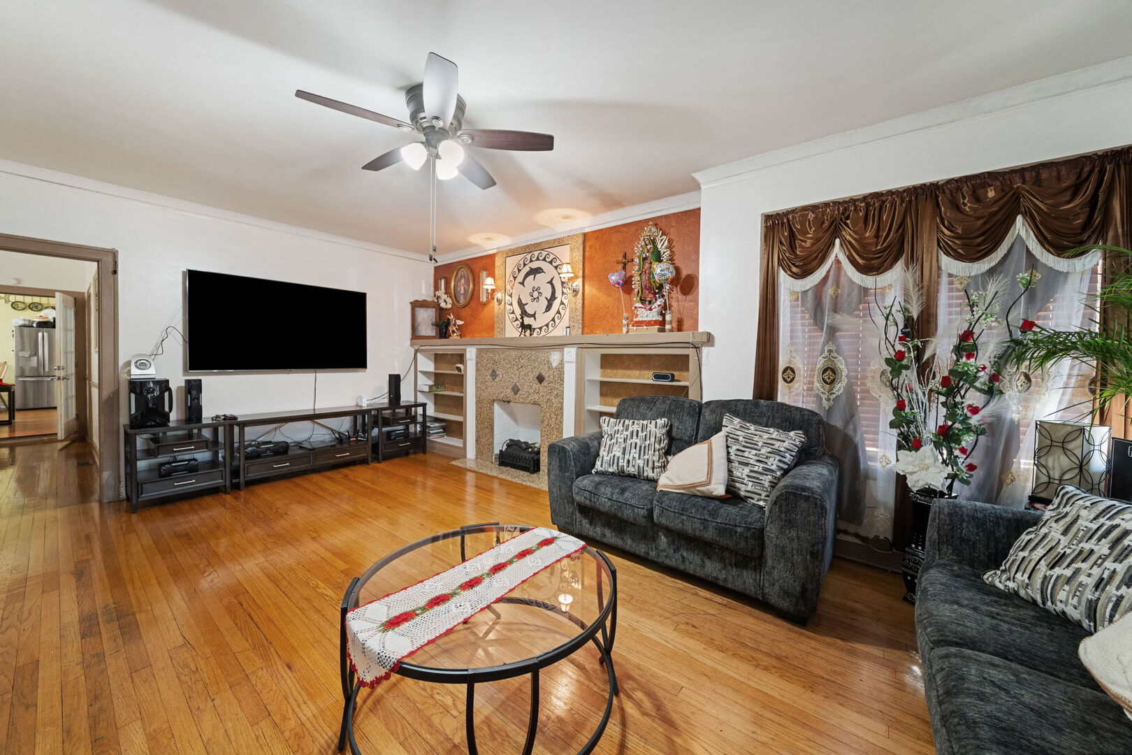 6130 South Washtenaw Avenue Chicago IL 60629