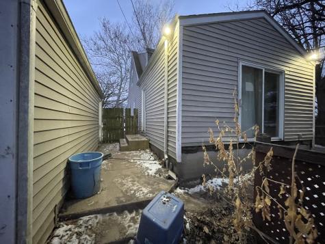 821 North 8th Street Rochelle IL 61068