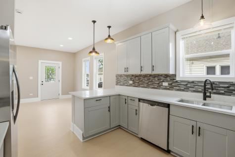 183 North Cleveland Avenue Bradley IL 60915