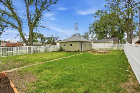 183 North Cleveland Avenue Bradley IL 60915
