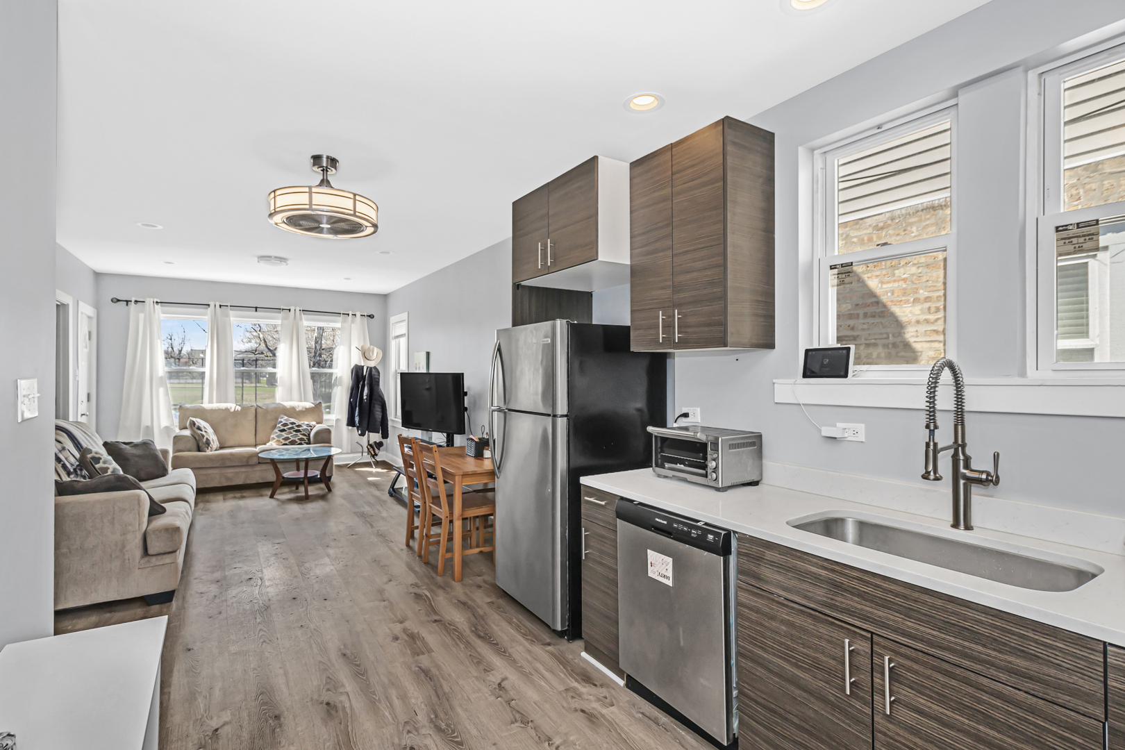 9105 South Racine Avenue Chicago IL 60620