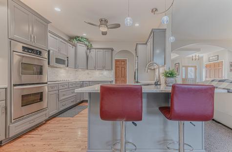 236 Schmidt Drive Hampshire IL 60140