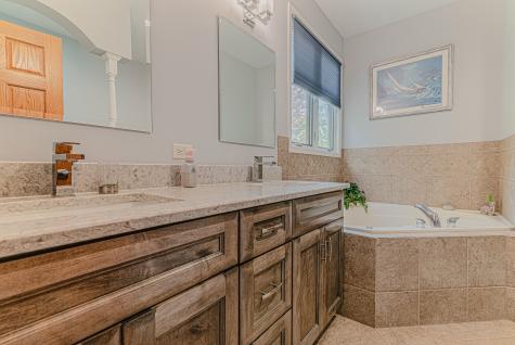 236 Schmidt Drive Hampshire IL 60140