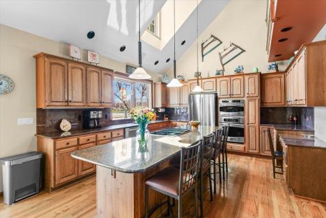 2204 Edgewater Place Champaign IL 61822