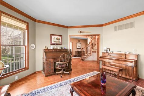2204 Edgewater Place Champaign IL 61822