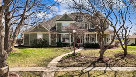 2204 Edgewater Place Champaign IL 61822