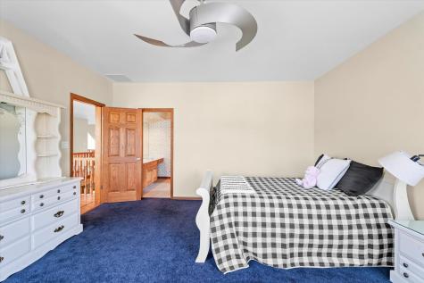 2204 Edgewater Place Champaign IL 61822